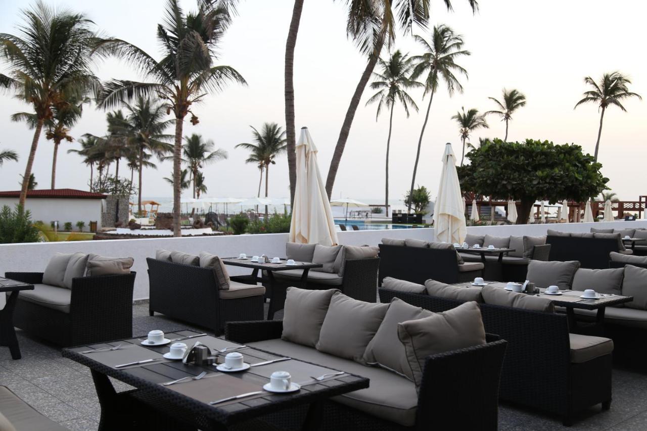 Sunbeach Hotel & Resort Bakau Ngoại thất bức ảnh